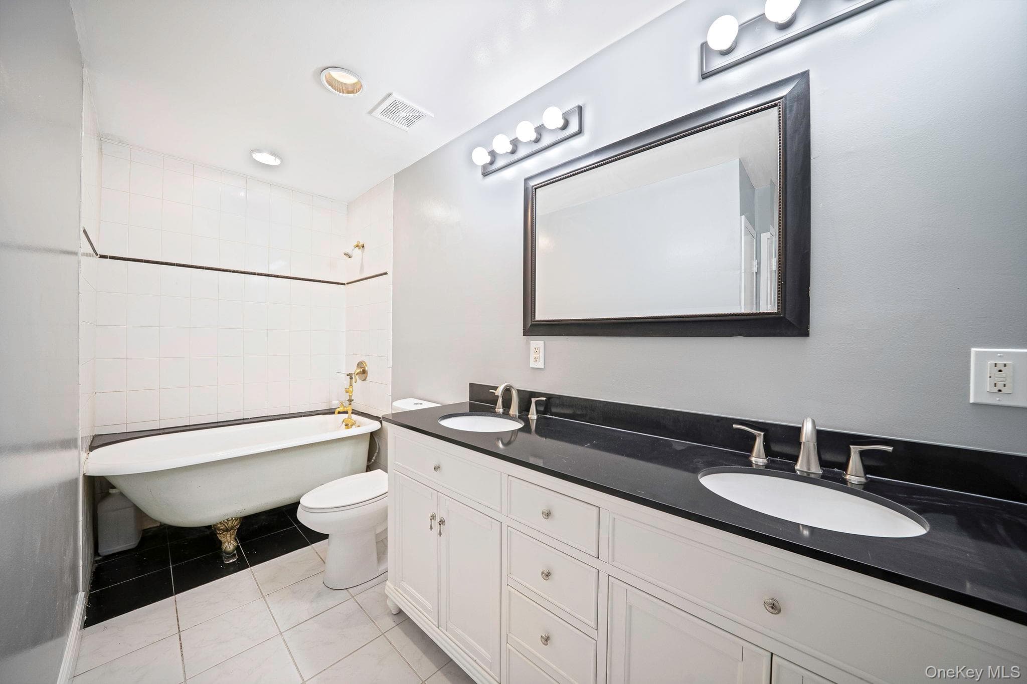415 Clubhouse Court Unit: 51 thumbnail 16