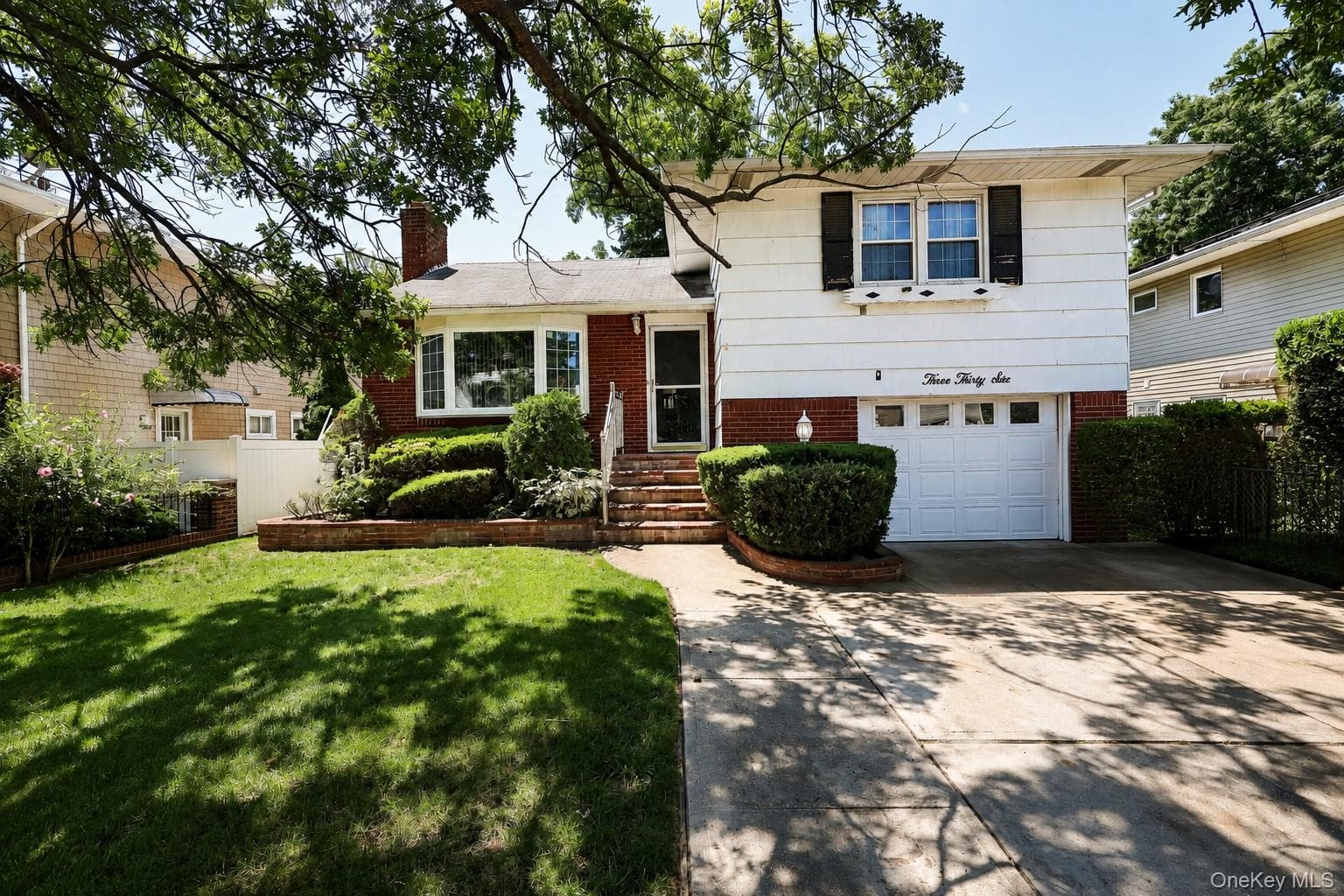 336 W Valley Stream Boulevard thumbnail 5