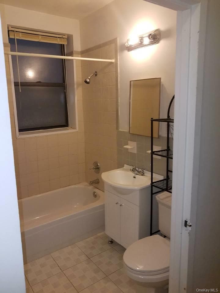 1047 Faile Street Unit: 1047A thumbnail 12