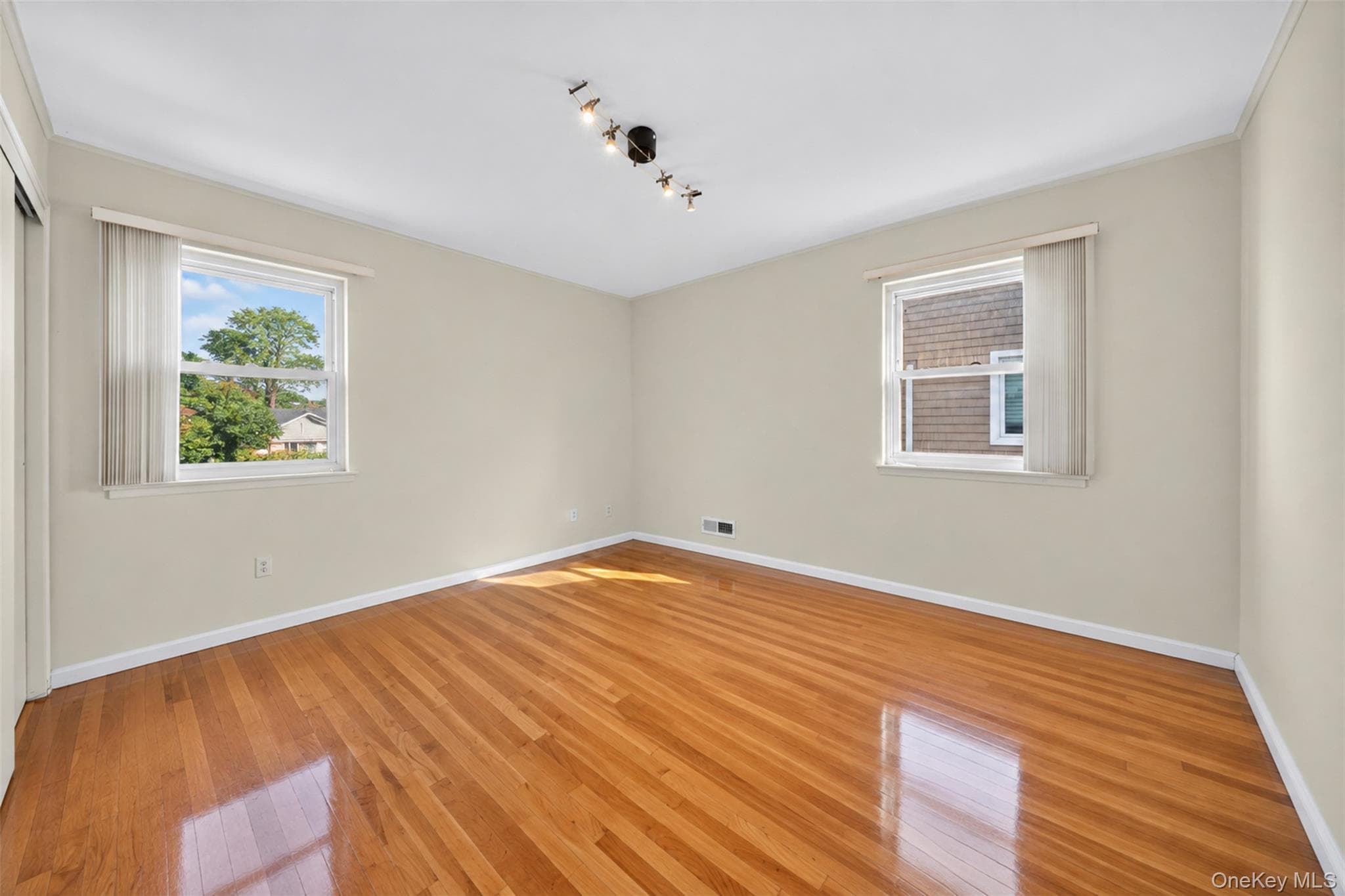 2843 Corporal Kennedy Street thumbnail 10