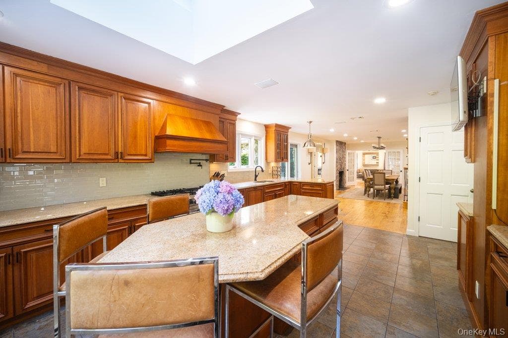 237 Mineral Springs Road thumbnail 15