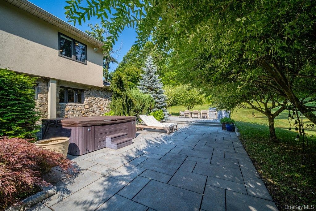 237 Mineral Springs Road thumbnail 9