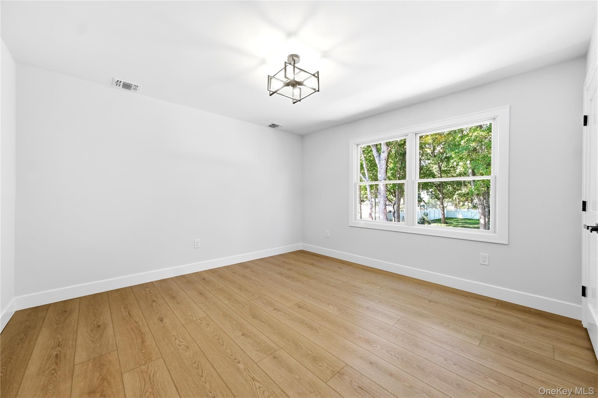 22 Woodbrook Drive thumbnail 27