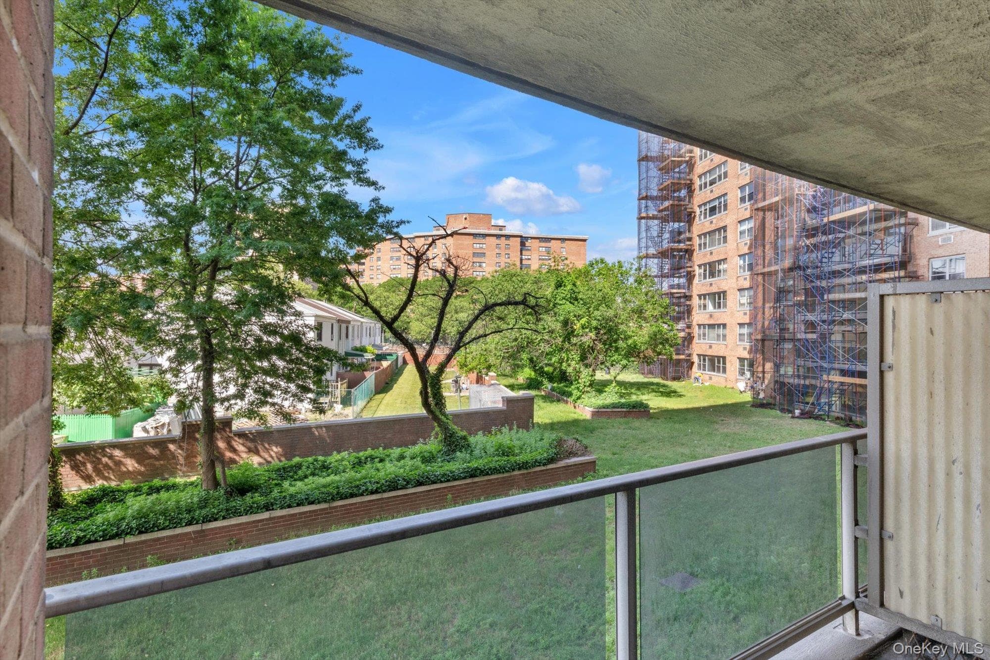 61-20 Grand Central Parkway Unit: A208 thumbnail 4