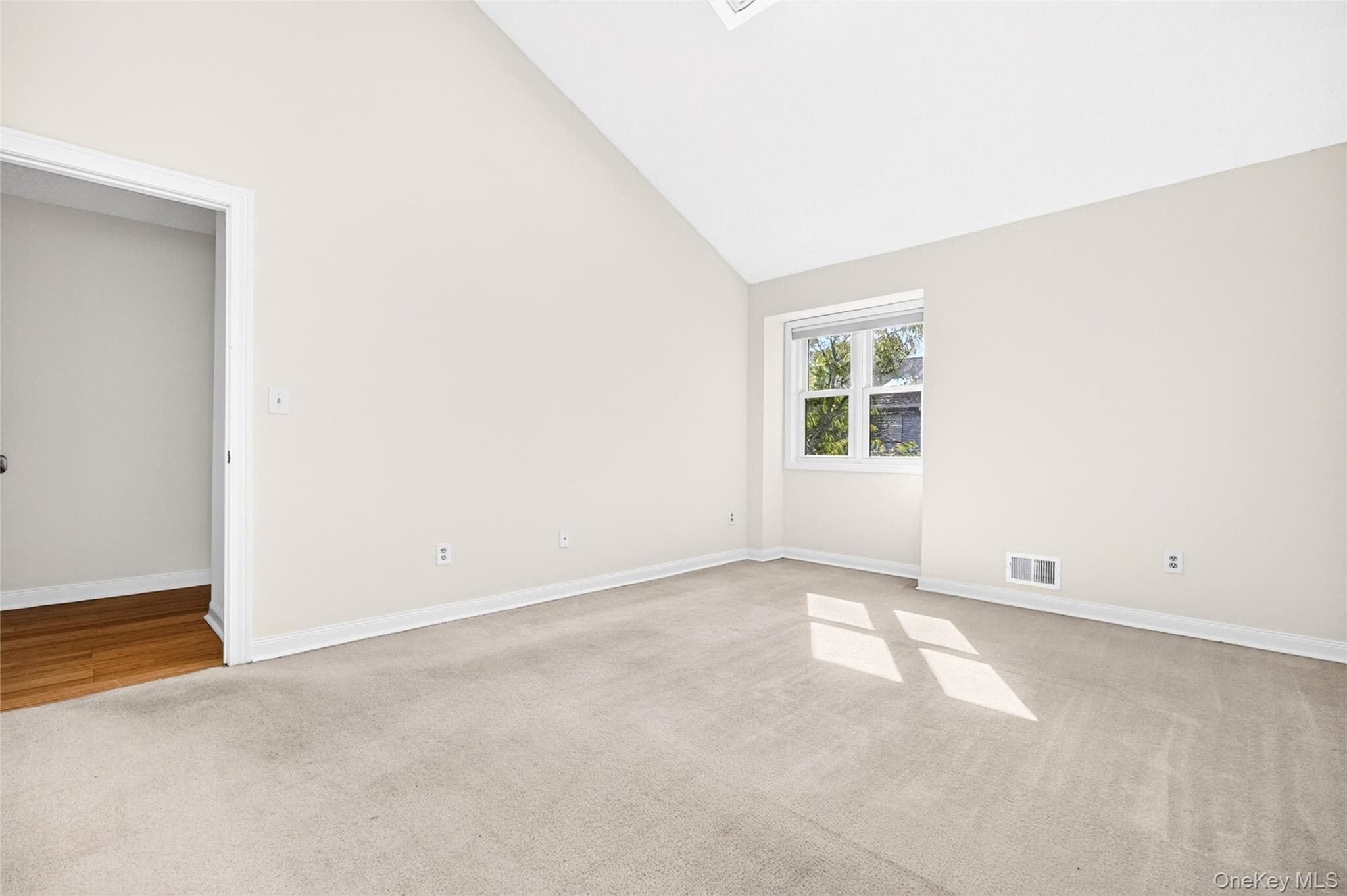 72 Chester Lane thumbnail 19