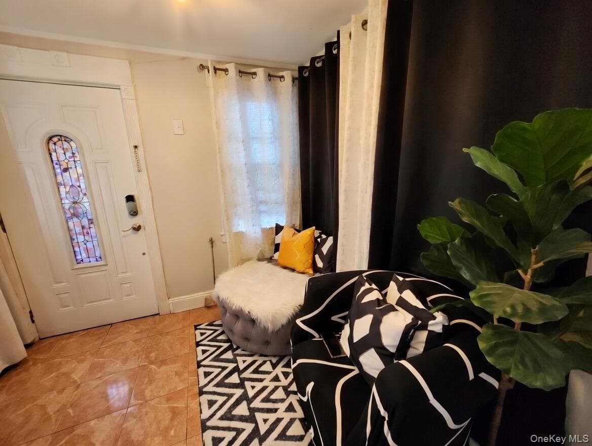 4223 Gunther Avenue thumbnail 2