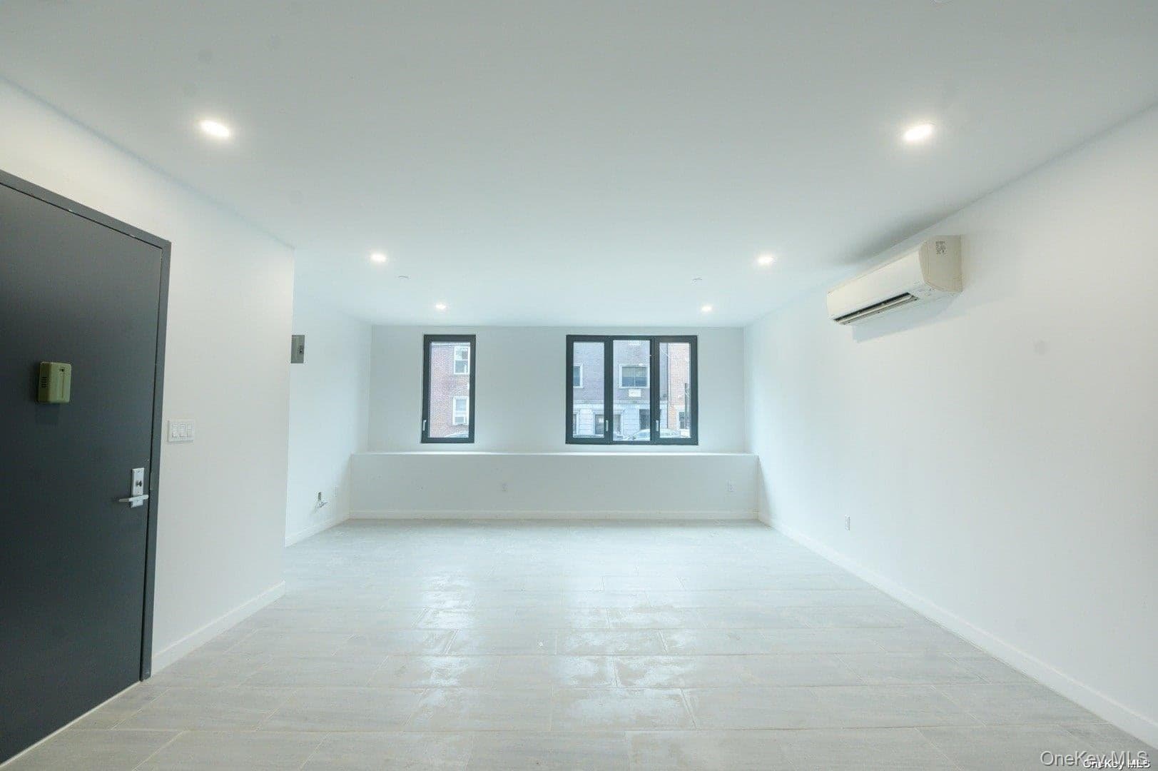 56-15 Van Cleef Street thumbnail 4