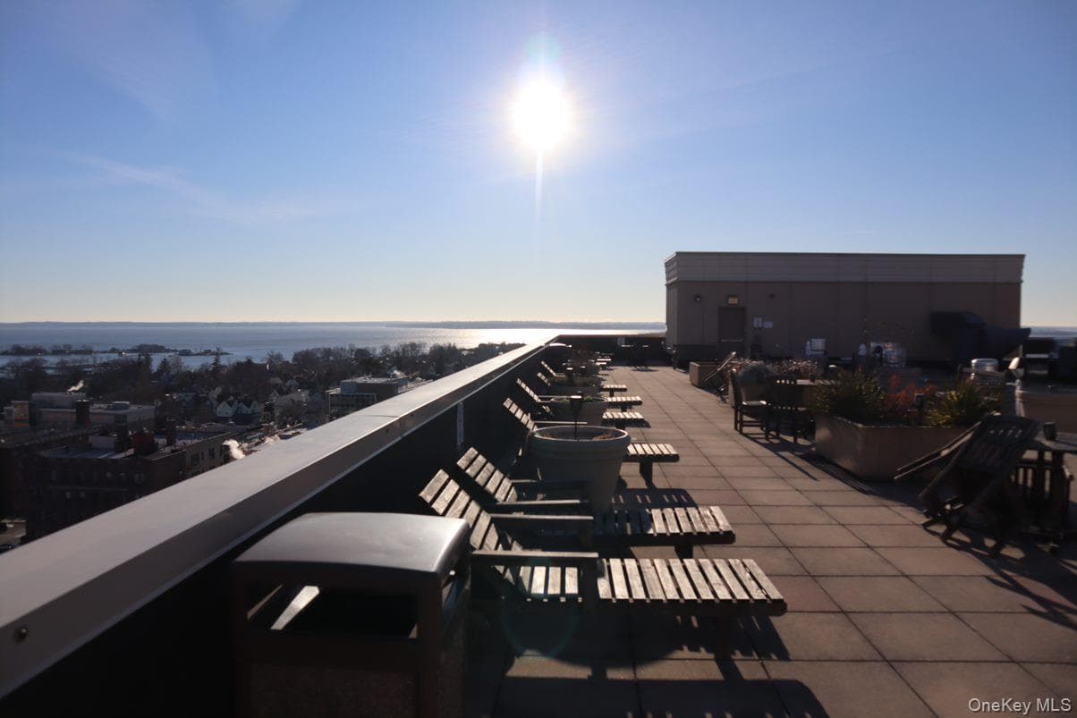 100 New Roc City Place Unit: 417 thumbnail 6