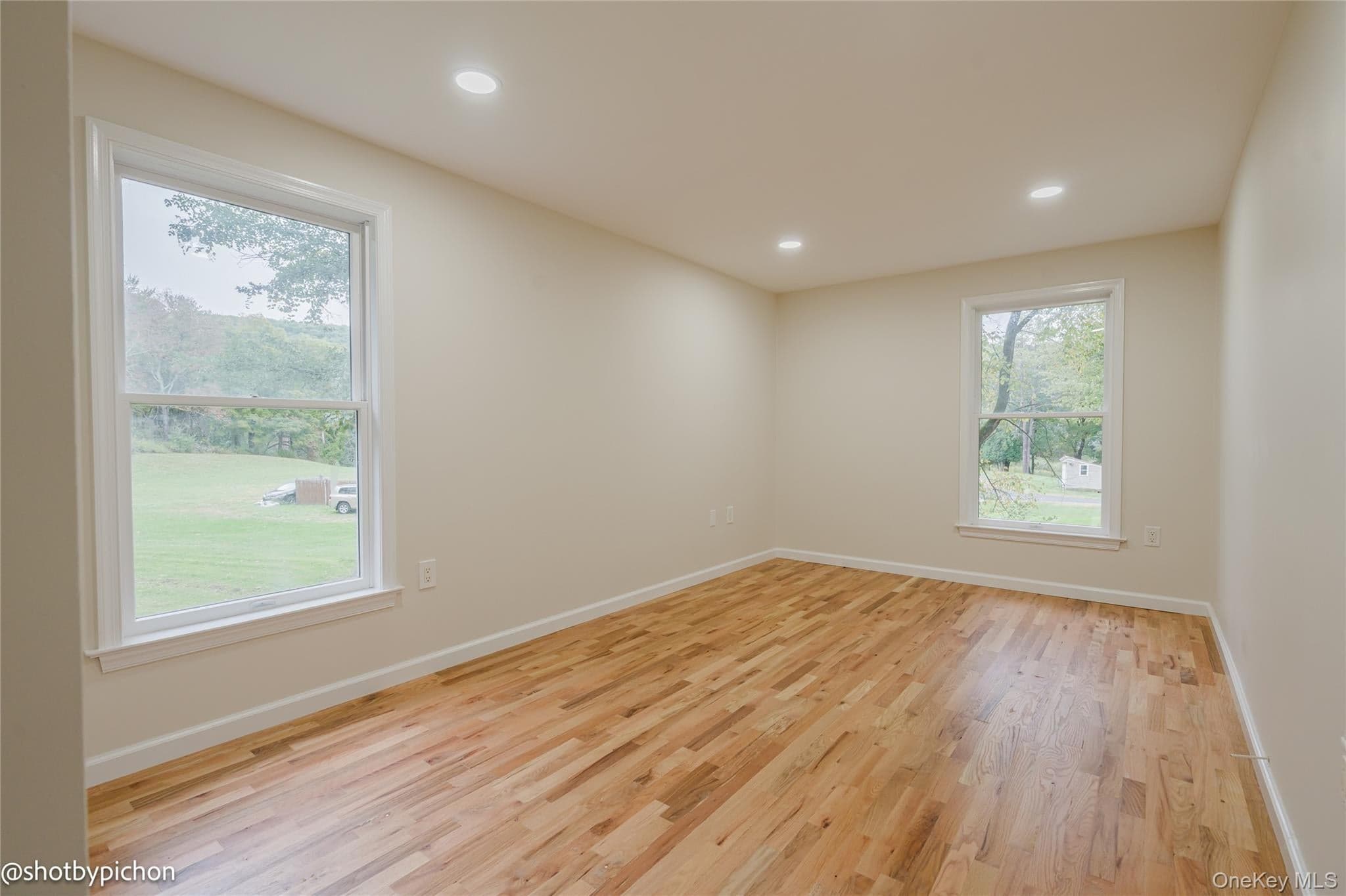 447 N Elting Corners Road thumbnail 33