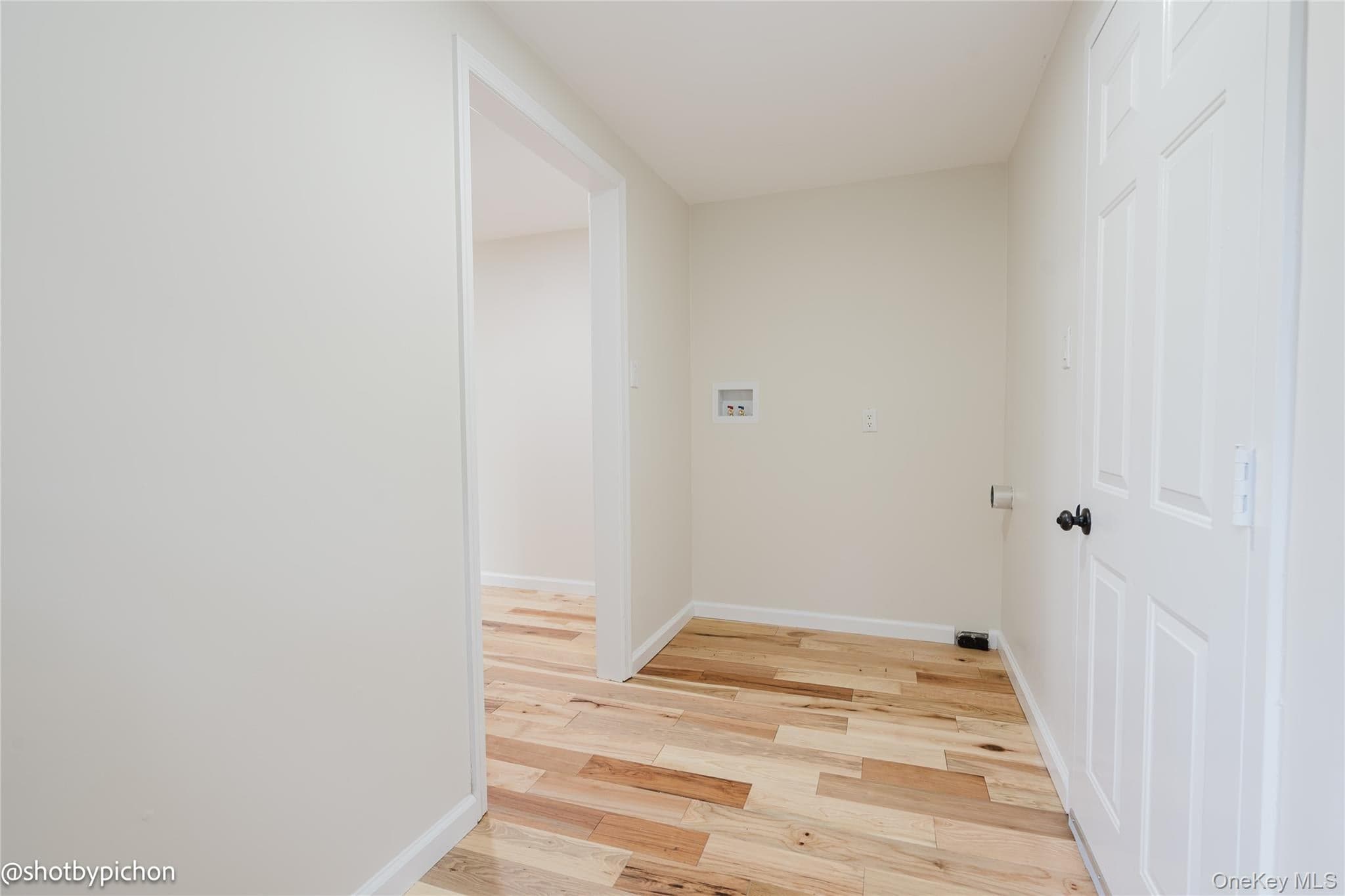 447 N Elting Corners Road thumbnail 15