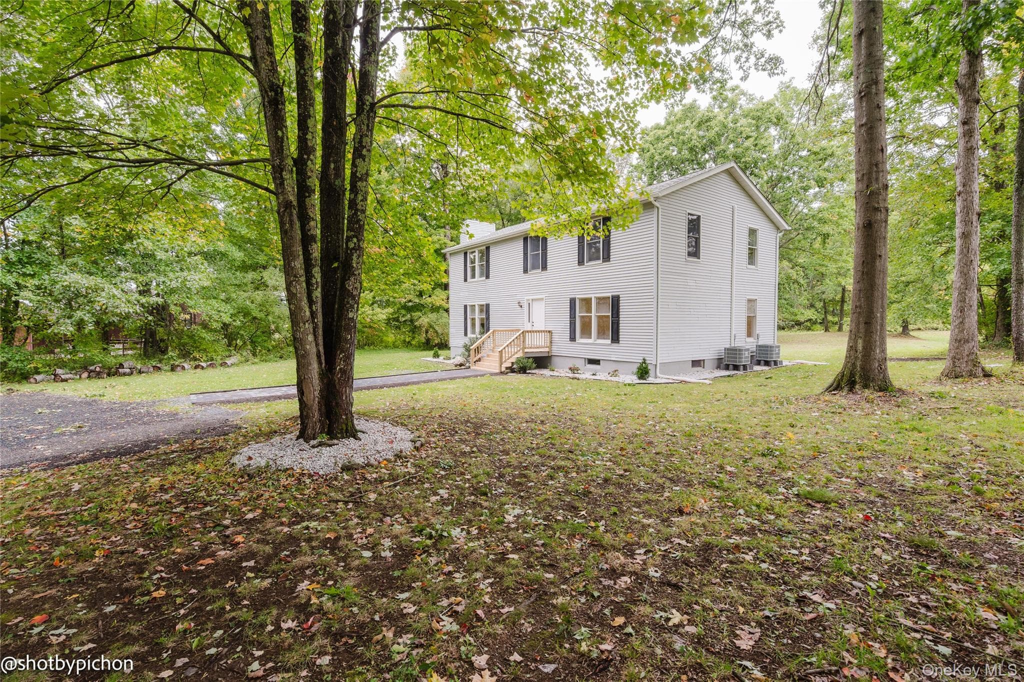 447 N Elting Corners Road photo 1