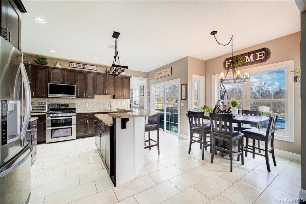 77 Houston Road thumbnail 9