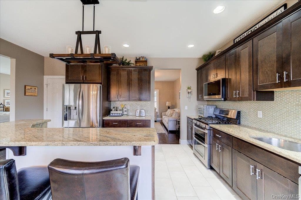 77 Houston Road thumbnail 11