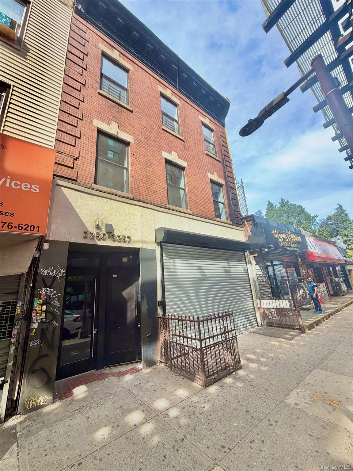 3255 Fulton Street photo 1