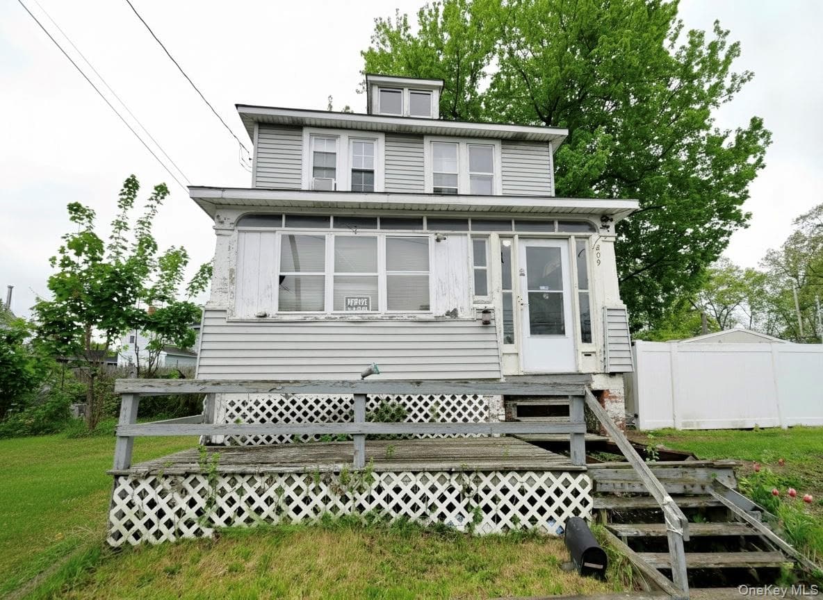 809 South Street thumbnail 2