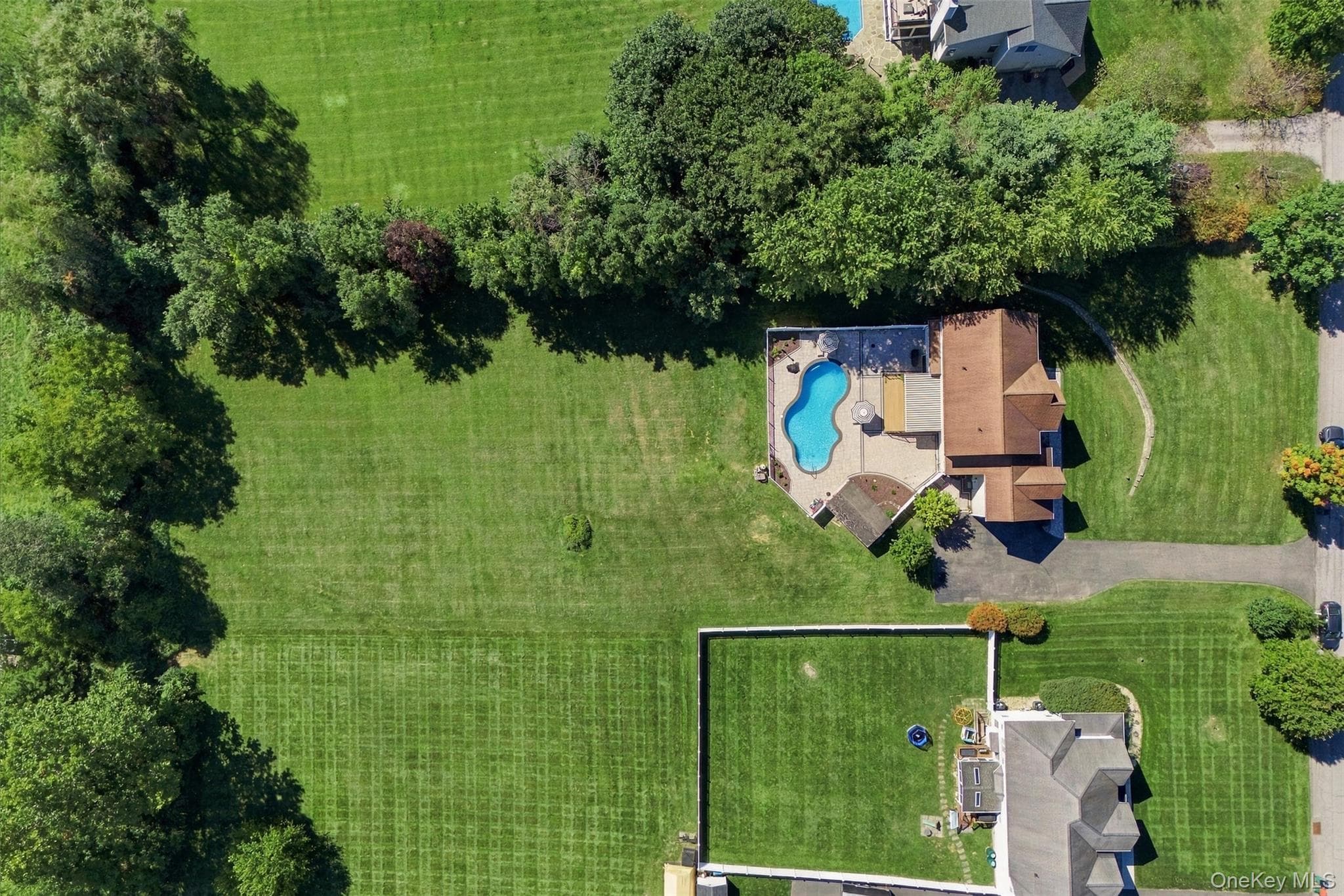 49 Harrisons Trail thumbnail 5