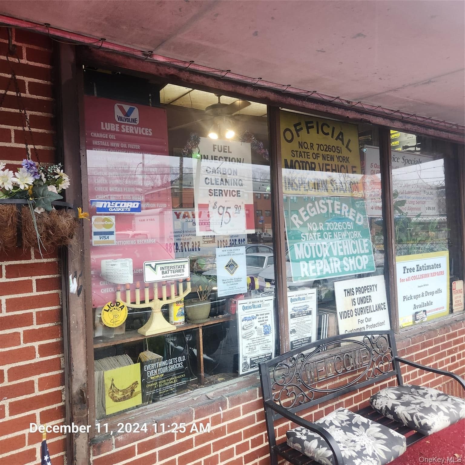 21802 Hillside Avenue thumbnail 8