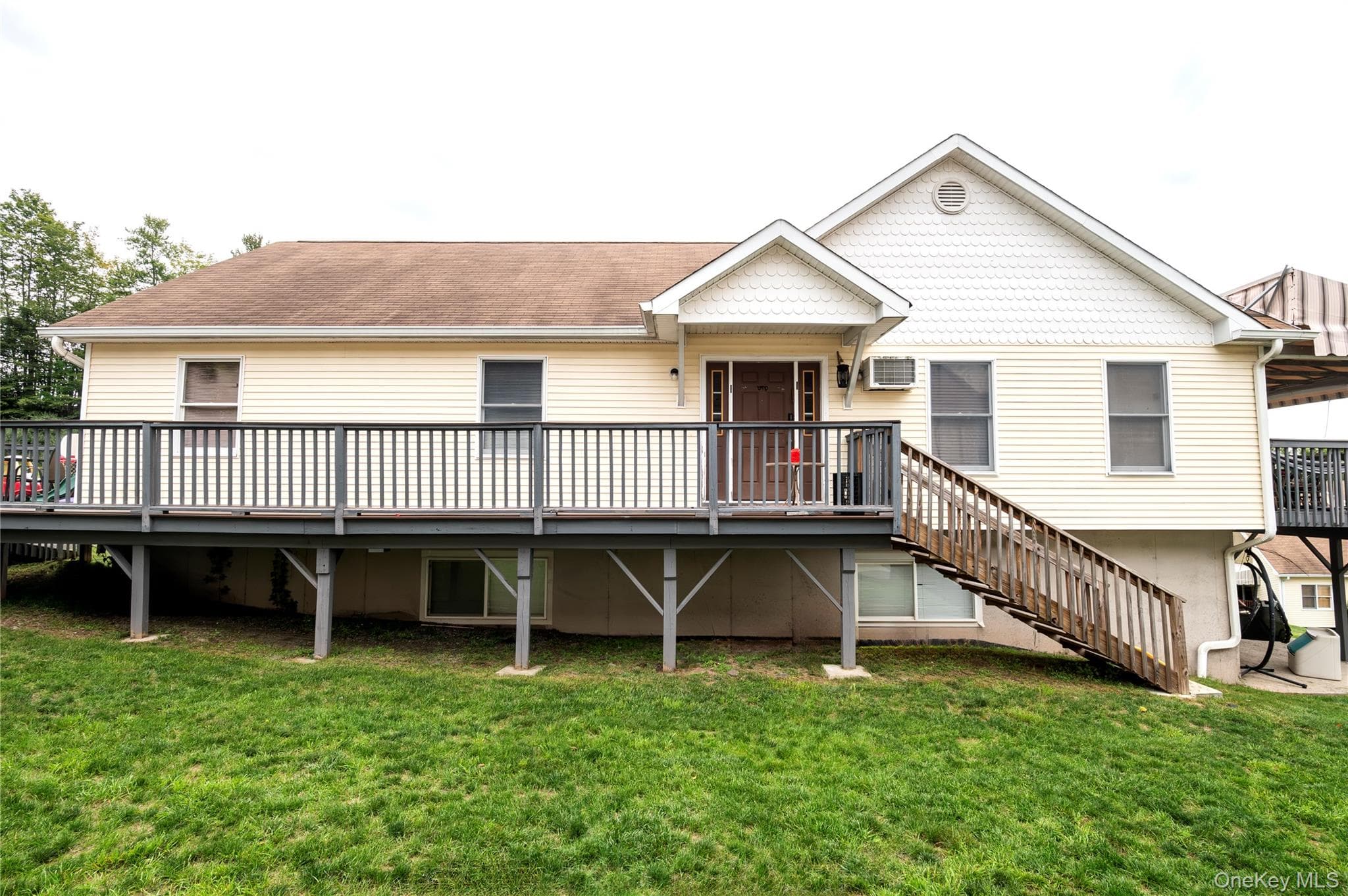 100 Mesora Woods Drive Unit: 35, Woodridge