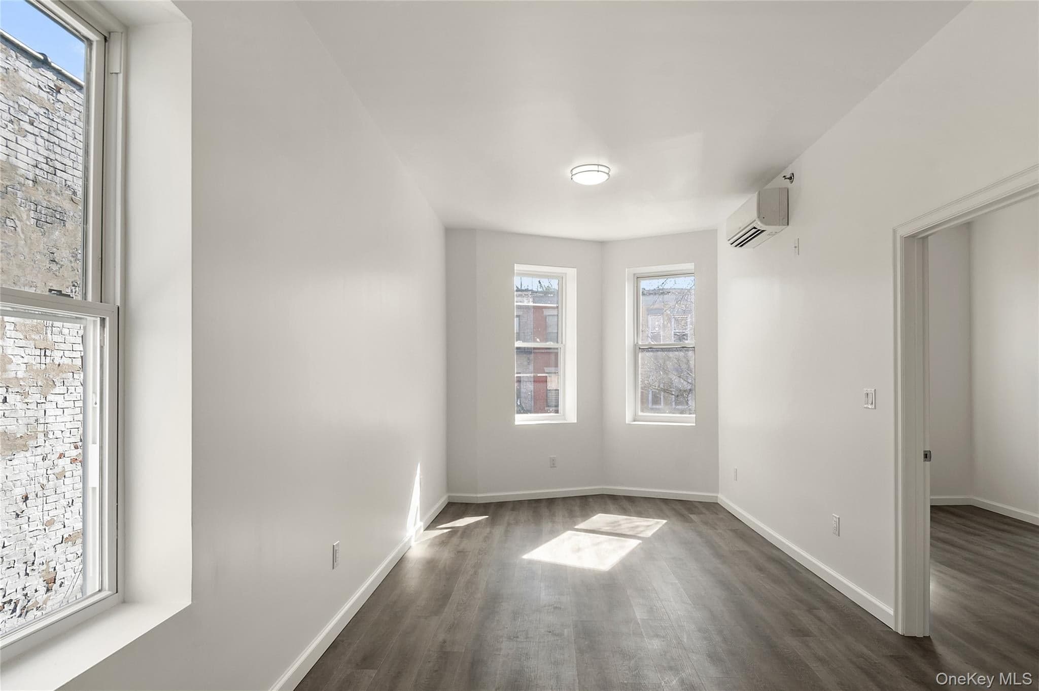 1047 Morris Avenue thumbnail 33