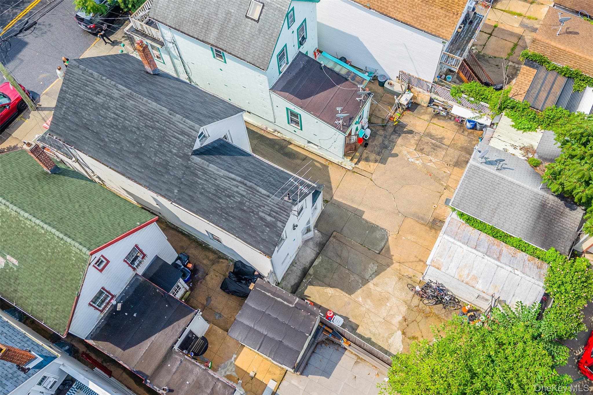 111-83 43rd Avenue thumbnail 14