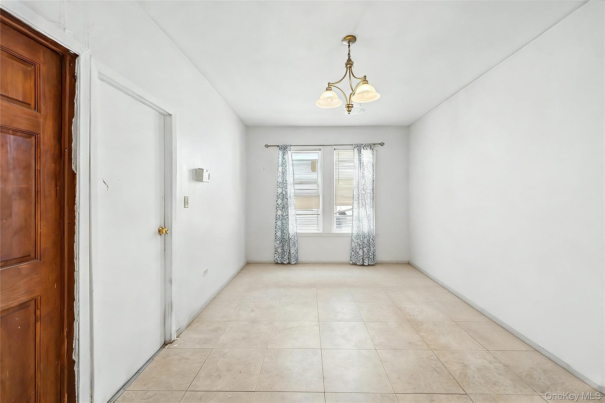 111-83 43rd Avenue thumbnail 6