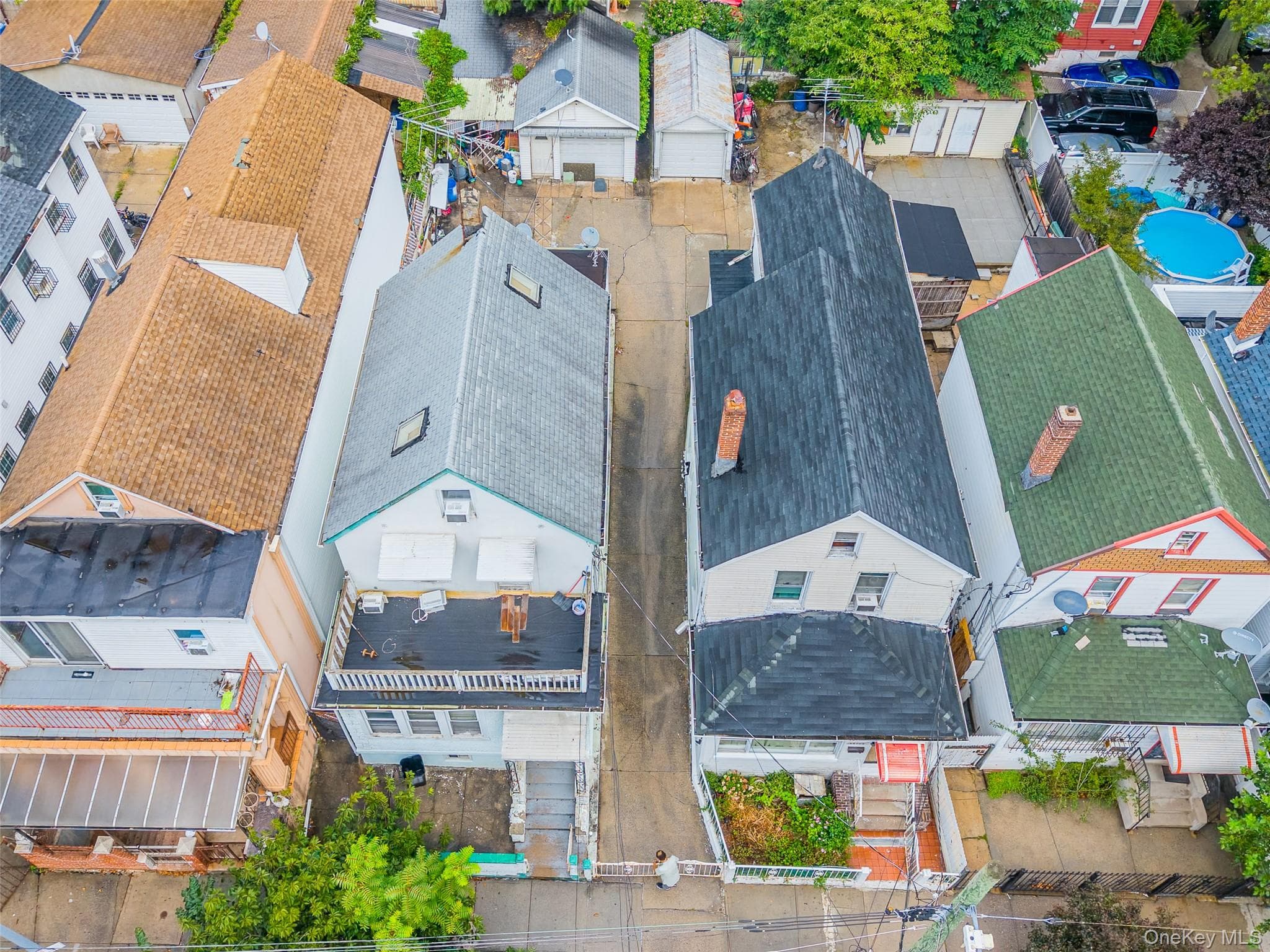 111-83 43rd Avenue thumbnail 13