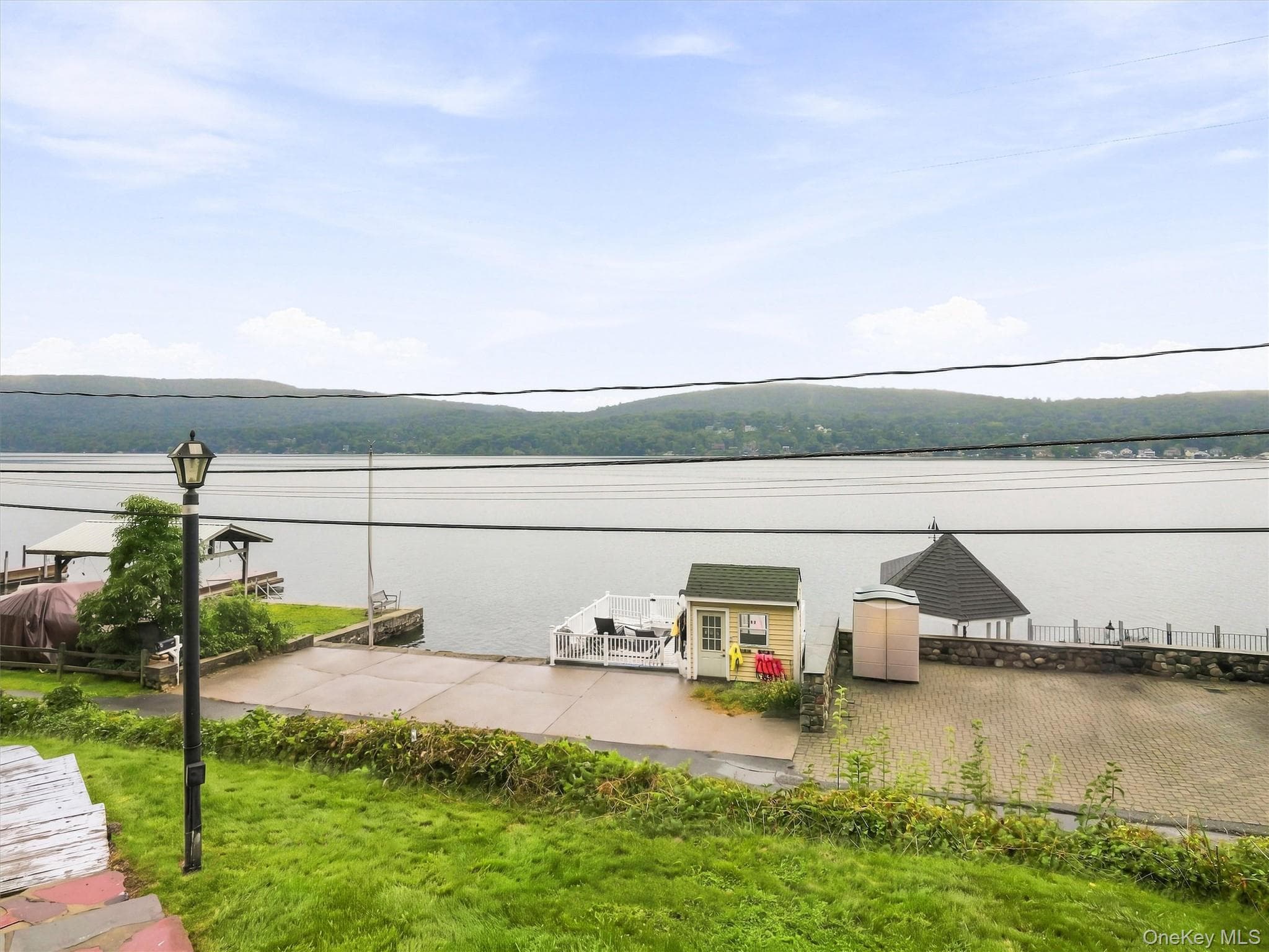 113 Lake Shore Road thumbnail 19