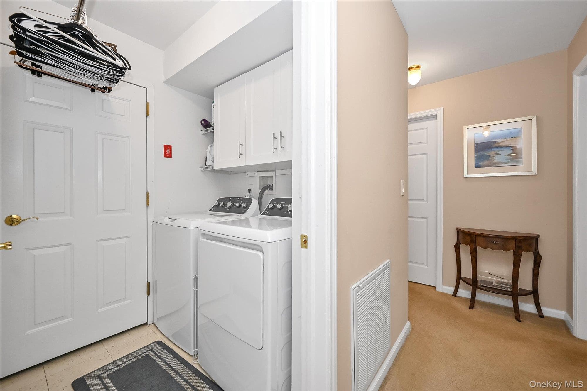 1067 Savoy Drive thumbnail 12