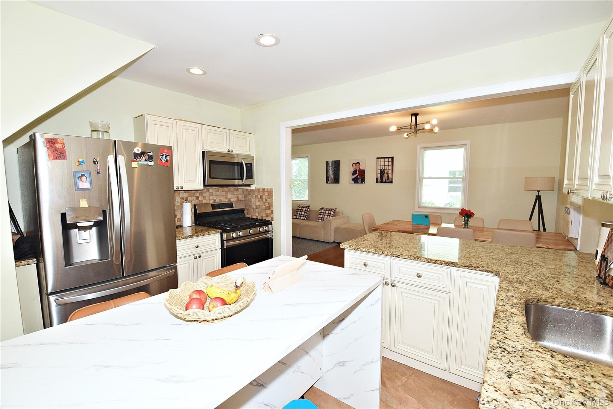 17 Maple Avenue thumbnail 14