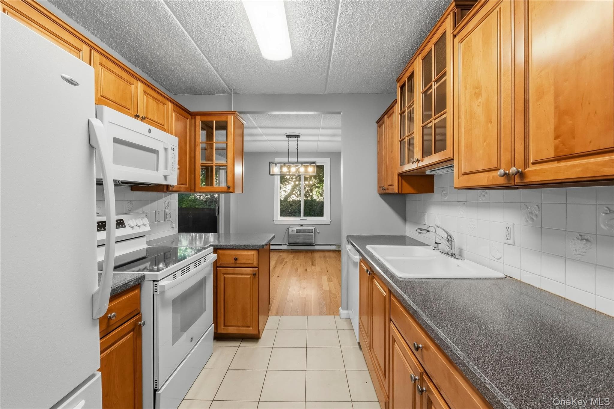 130 Colonial Parkway Unit: 3L thumbnail 11
