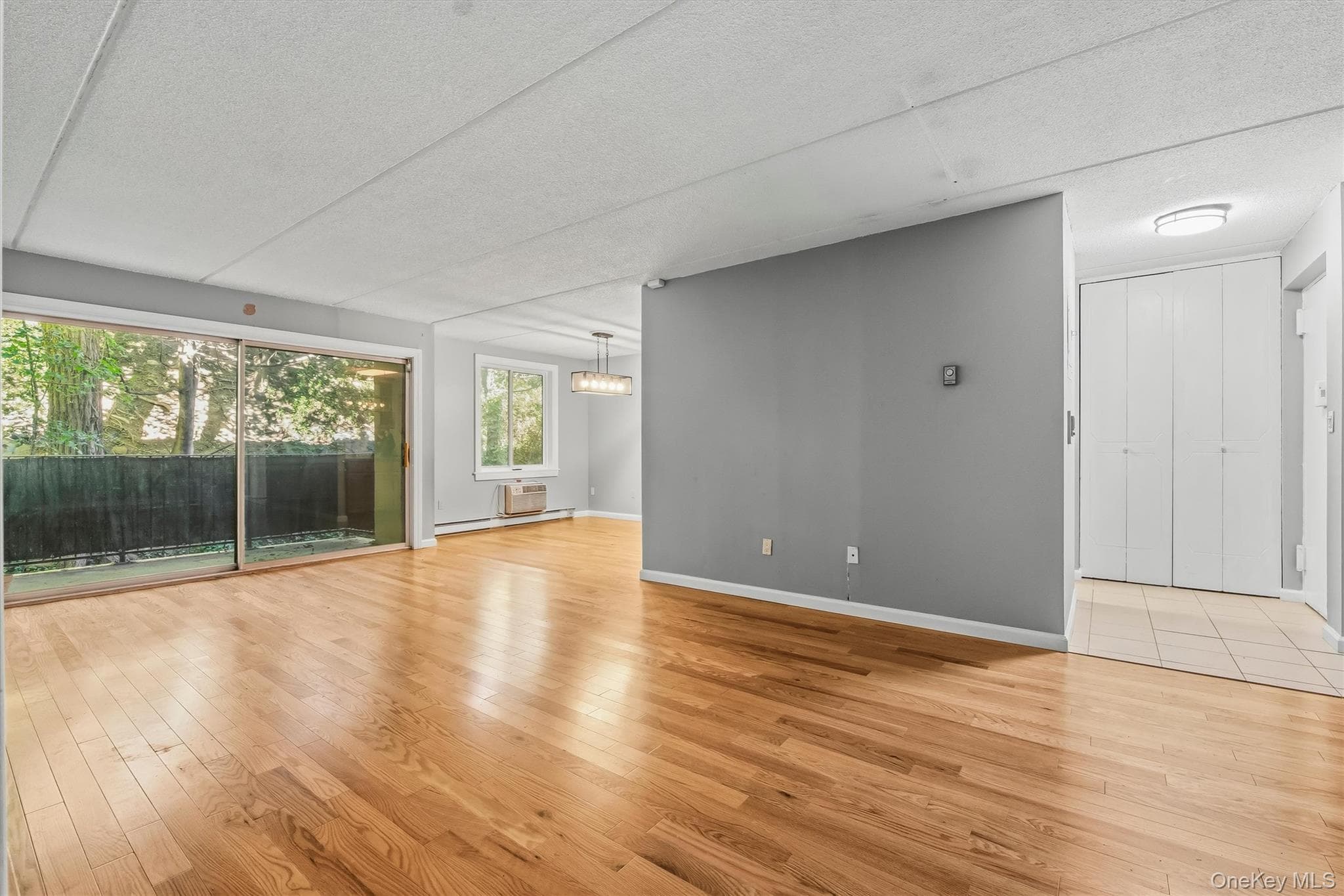 130 Colonial Parkway Unit: 3L thumbnail 6