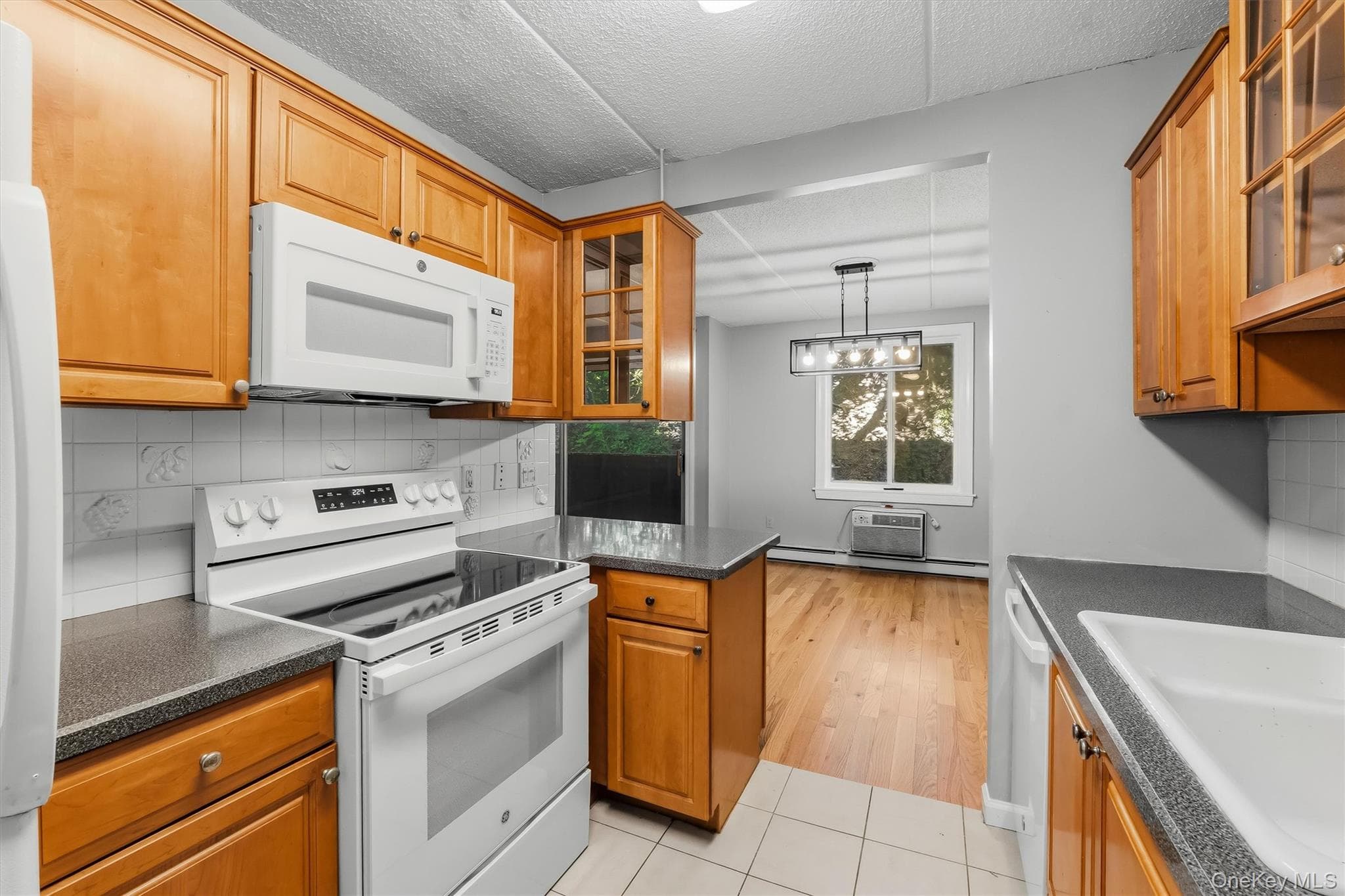 130 Colonial Parkway Unit: 3L thumbnail 12