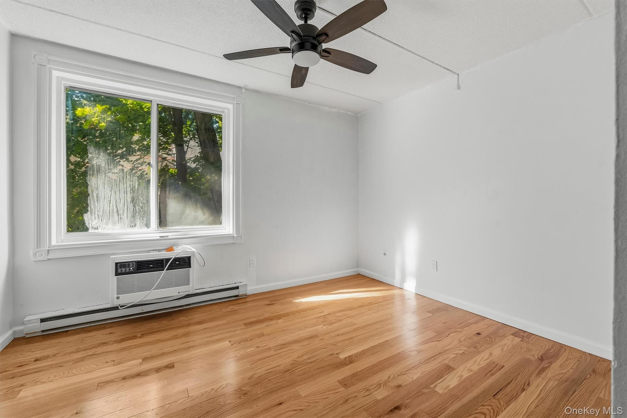 130 Colonial Parkway Unit: 3L thumbnail 28