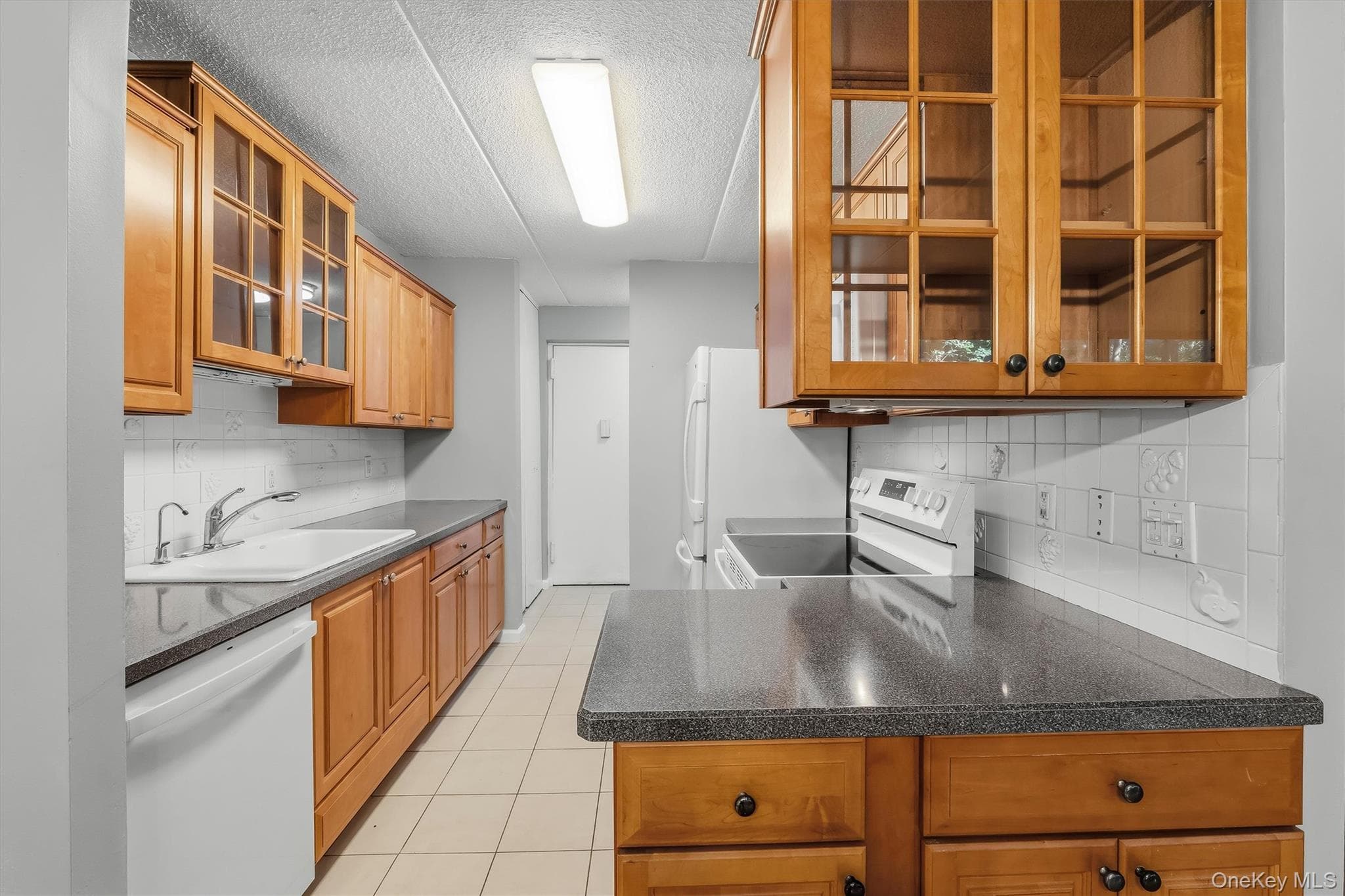 130 Colonial Parkway Unit: 3L thumbnail 9