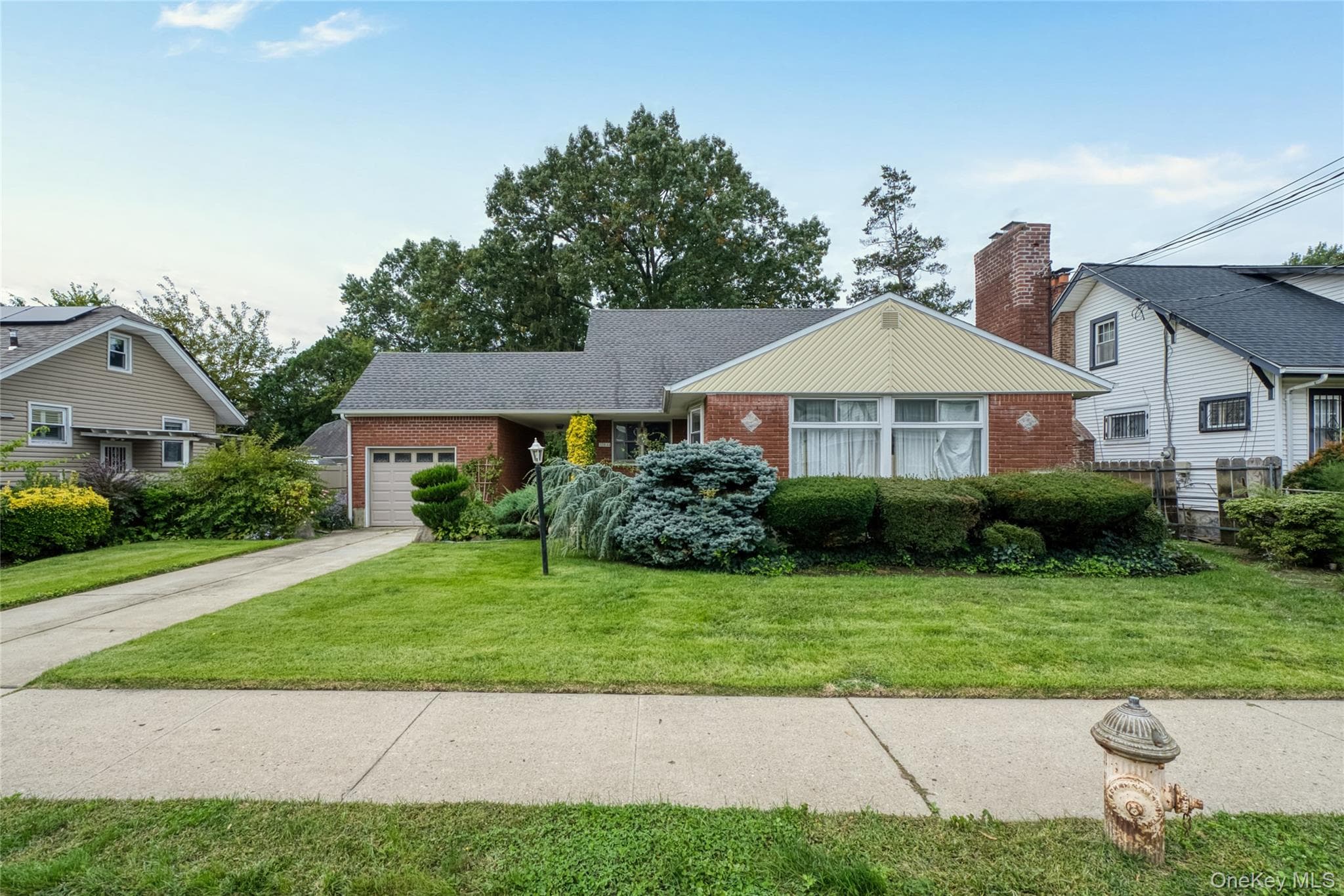 120-44 194th Street photo 1