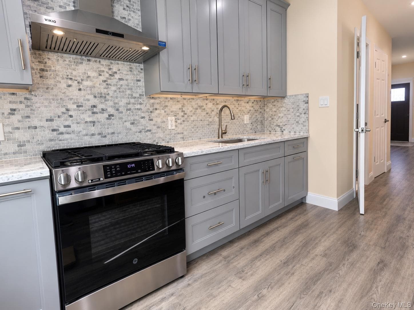 9906 67th Avenue thumbnail 5