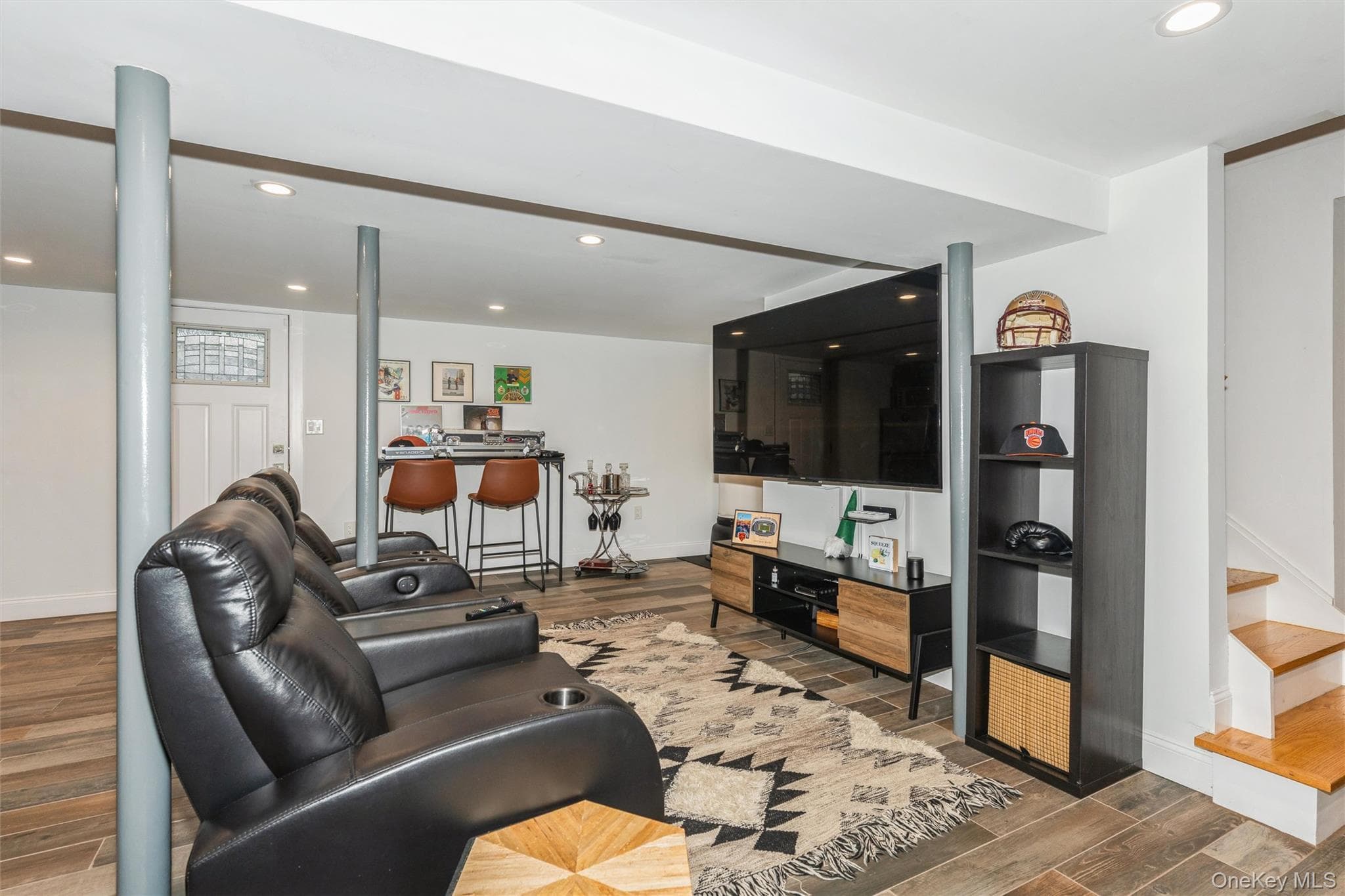 1402 Merrick Avenue thumbnail 27