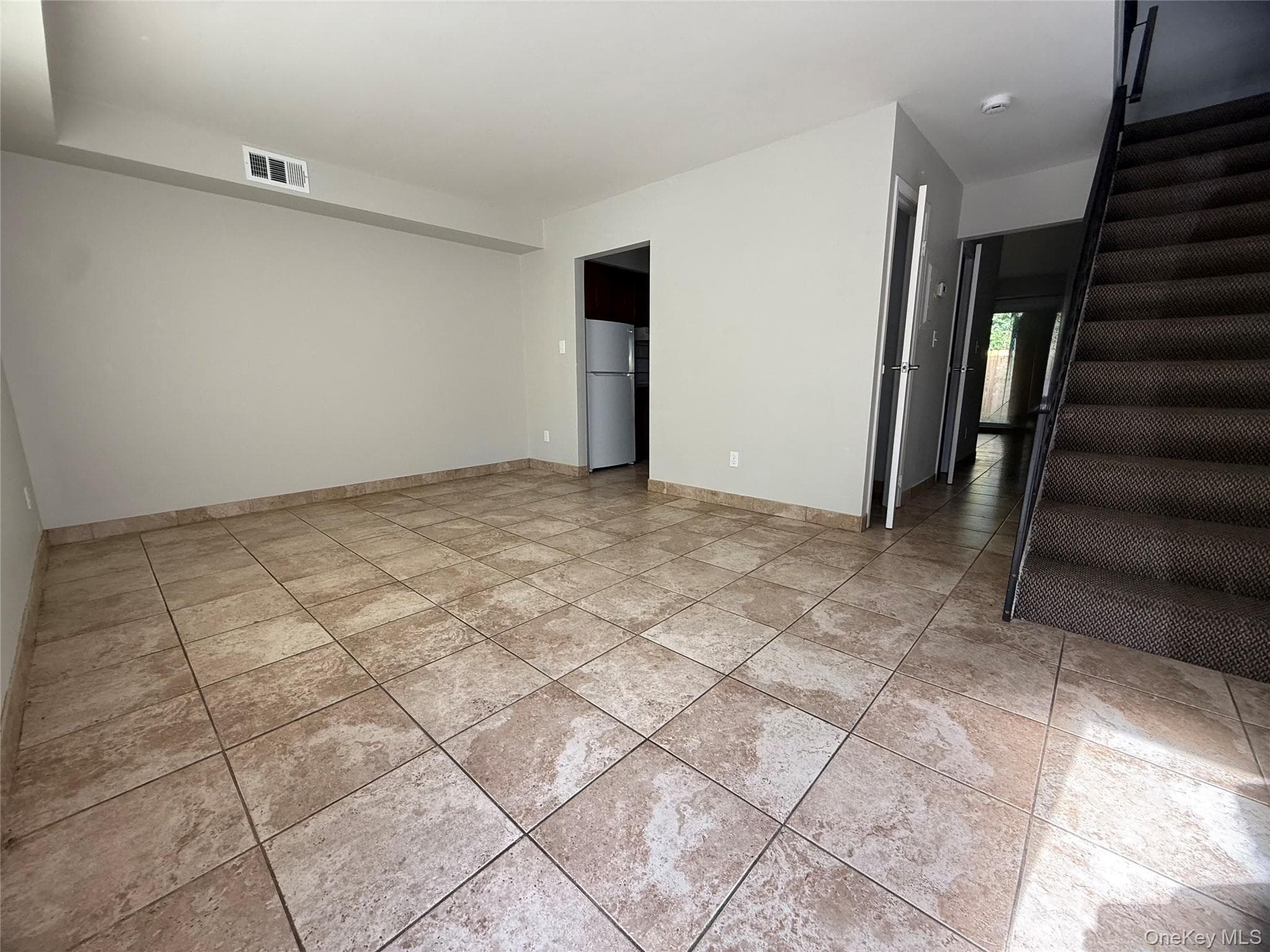 136 Hill Crescent thumbnail 4