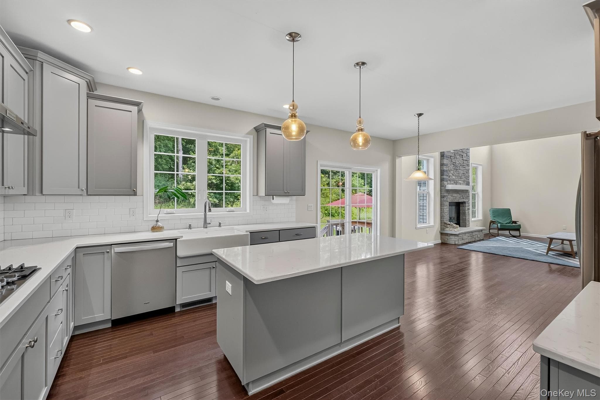 57 E Van Buren Way thumbnail 19
