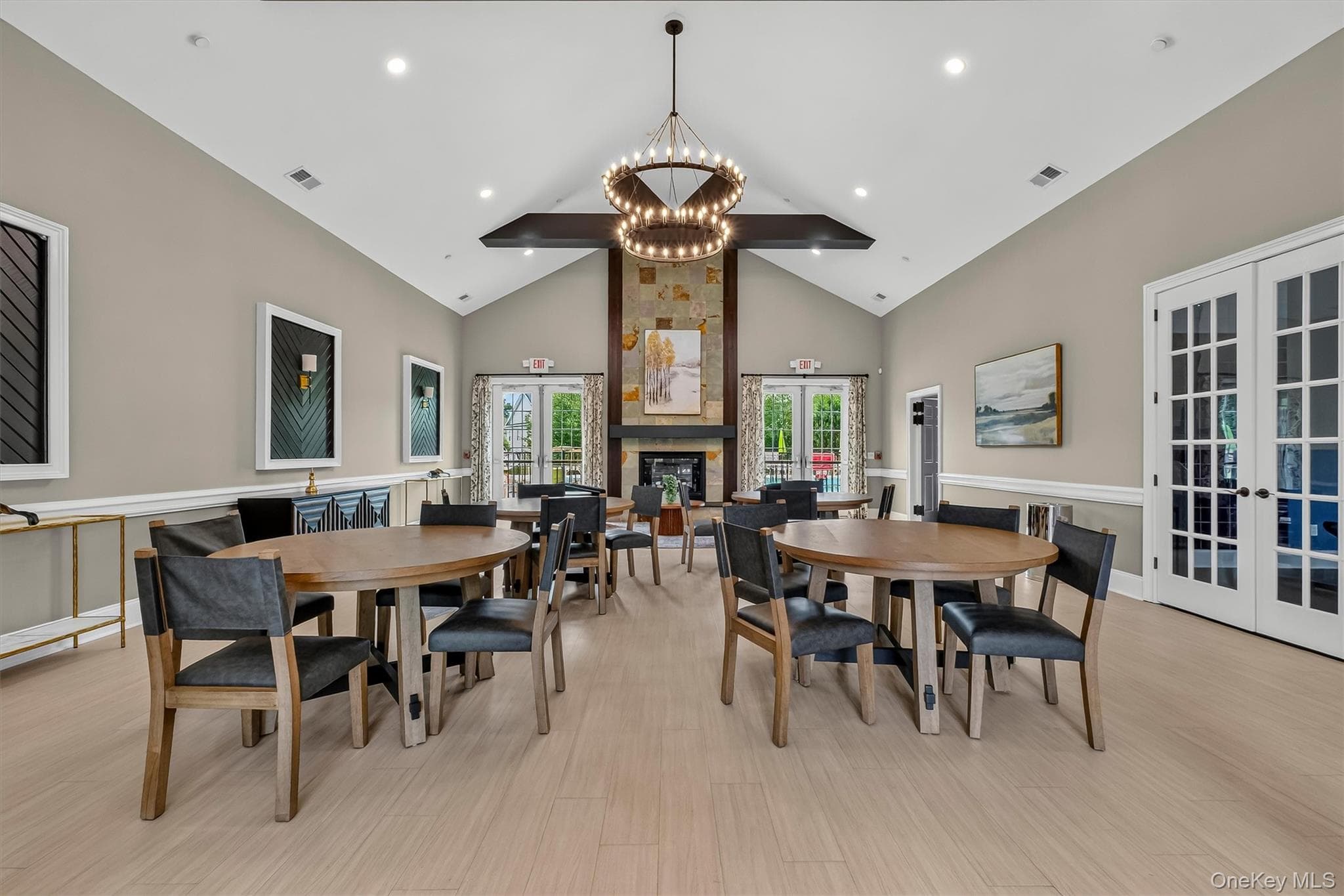 57 E Van Buren Way thumbnail 43