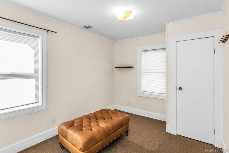548 E Broadway thumbnail 17