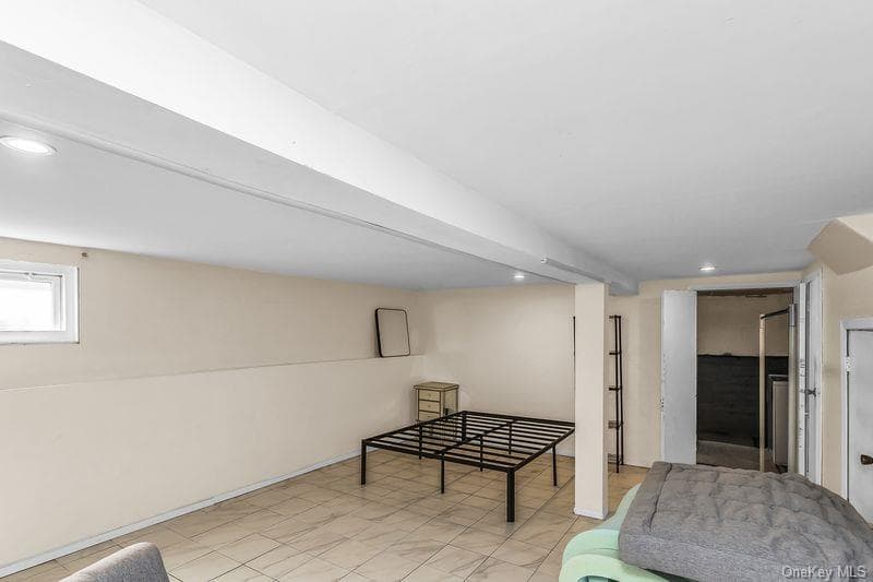 548 E Broadway thumbnail 8