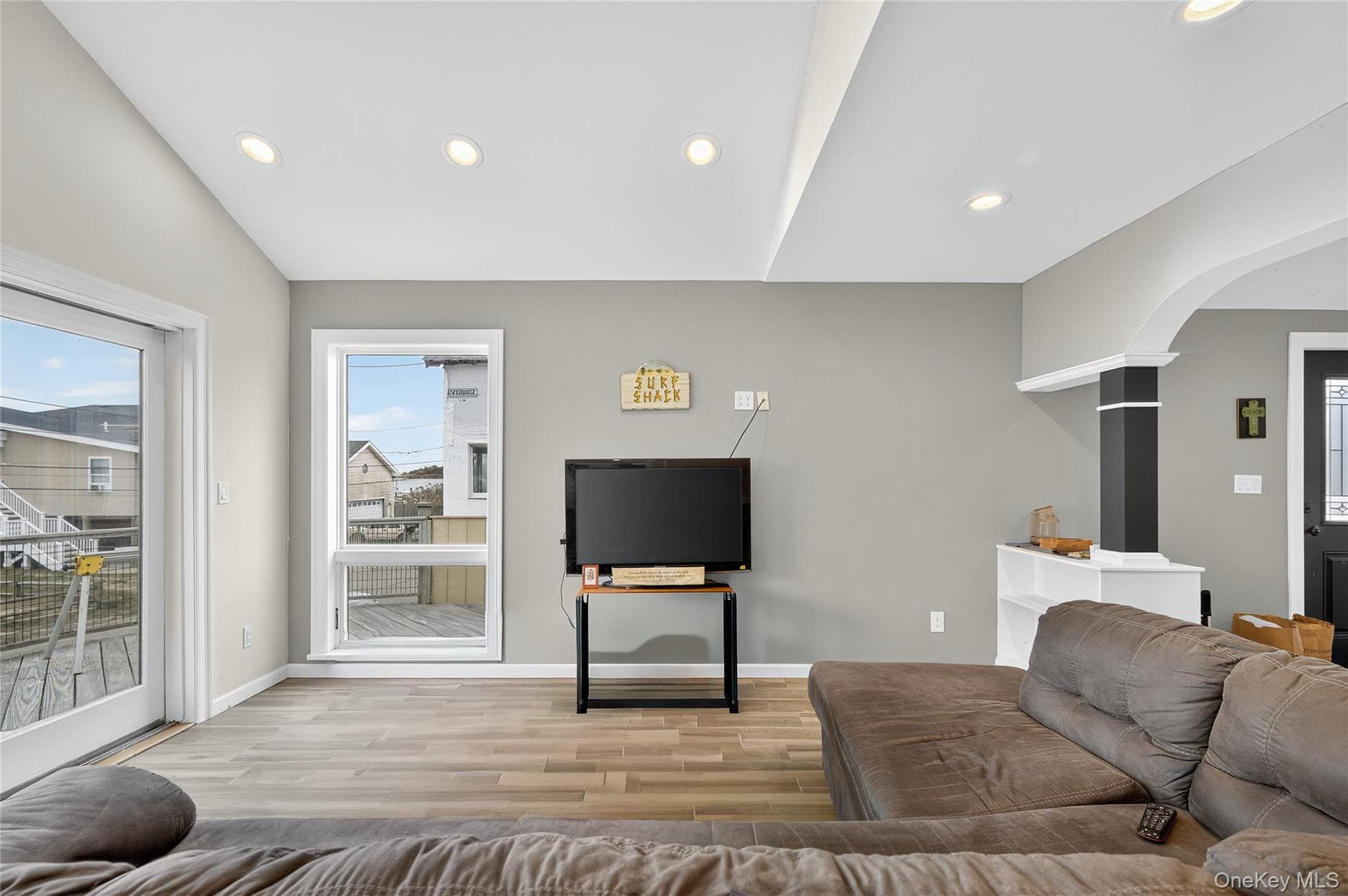 88 Bayview Avenue thumbnail 10