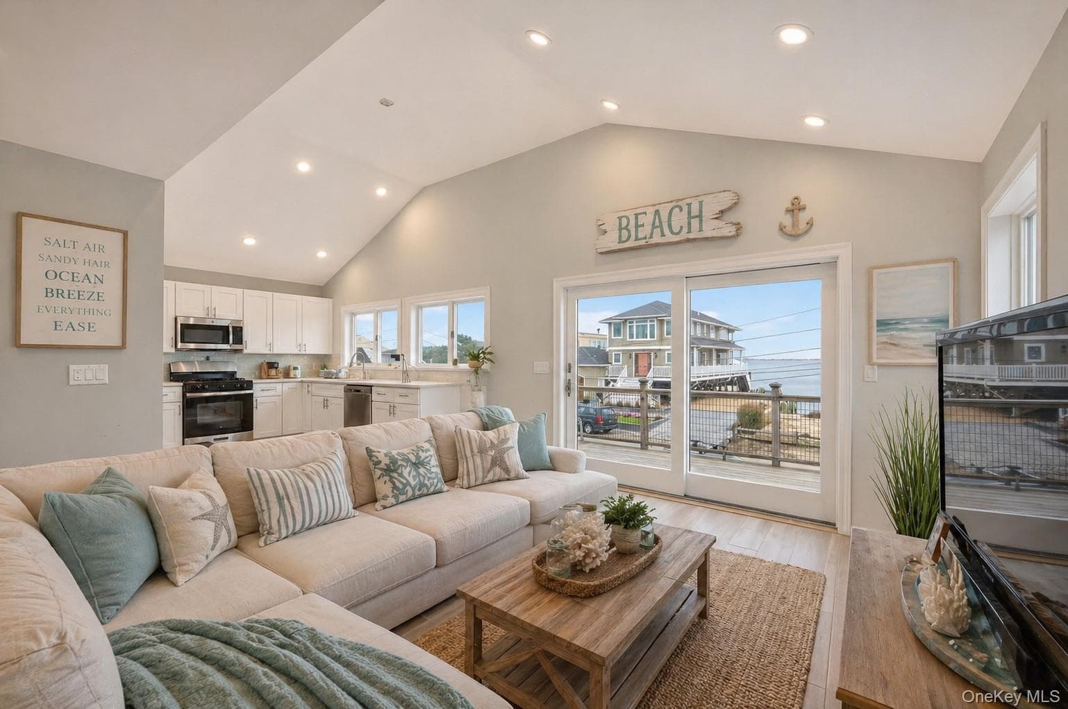 88 Bayview Avenue thumbnail 13