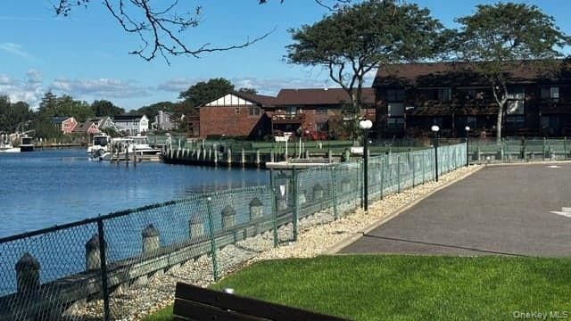 331 Mariners Way thumbnail 3