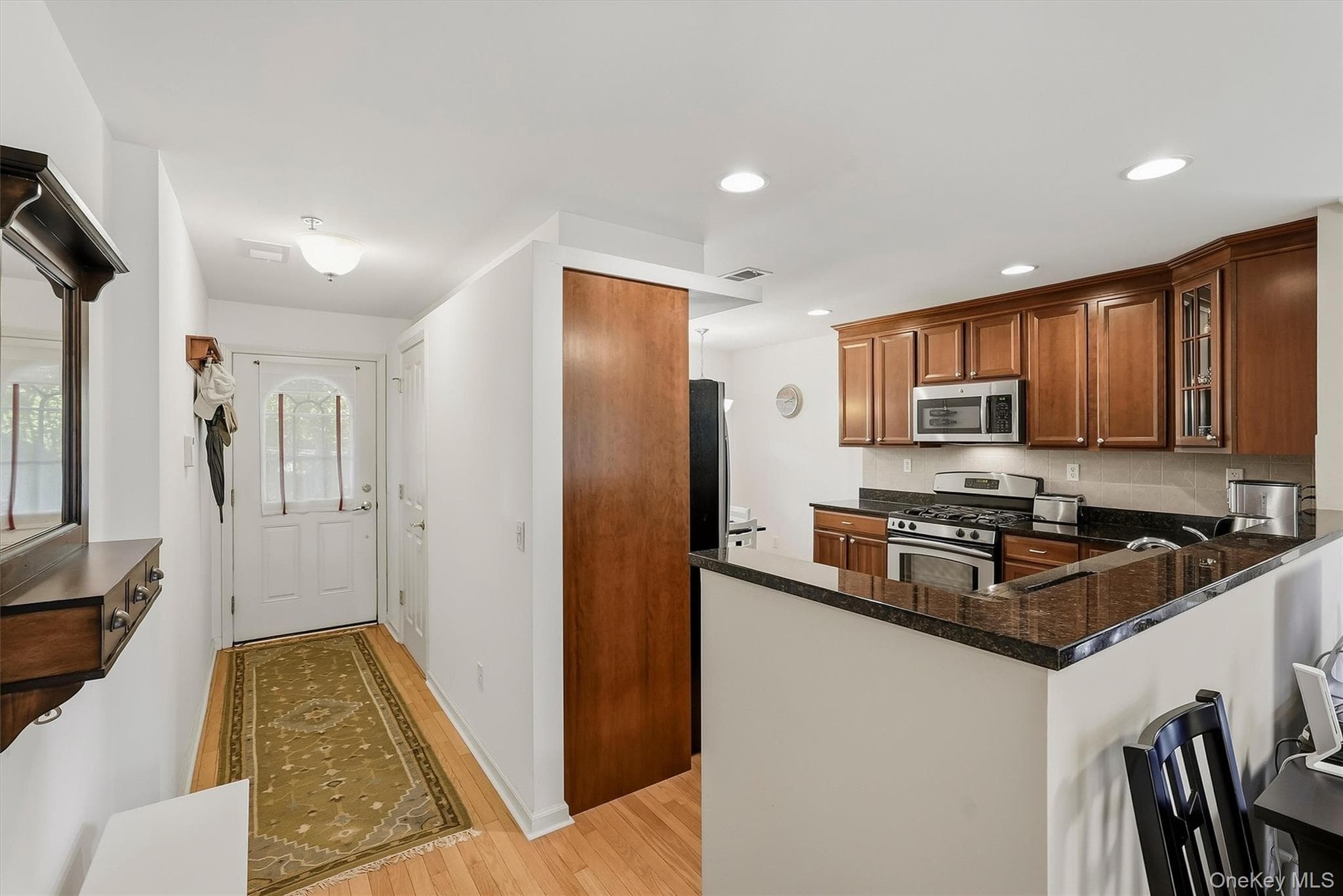 111 Highridge Court thumbnail 11