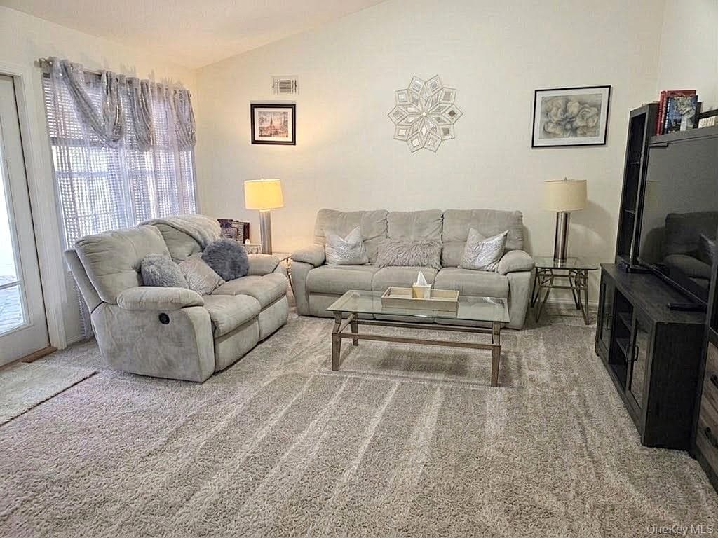 15 Glen Drive thumbnail 9