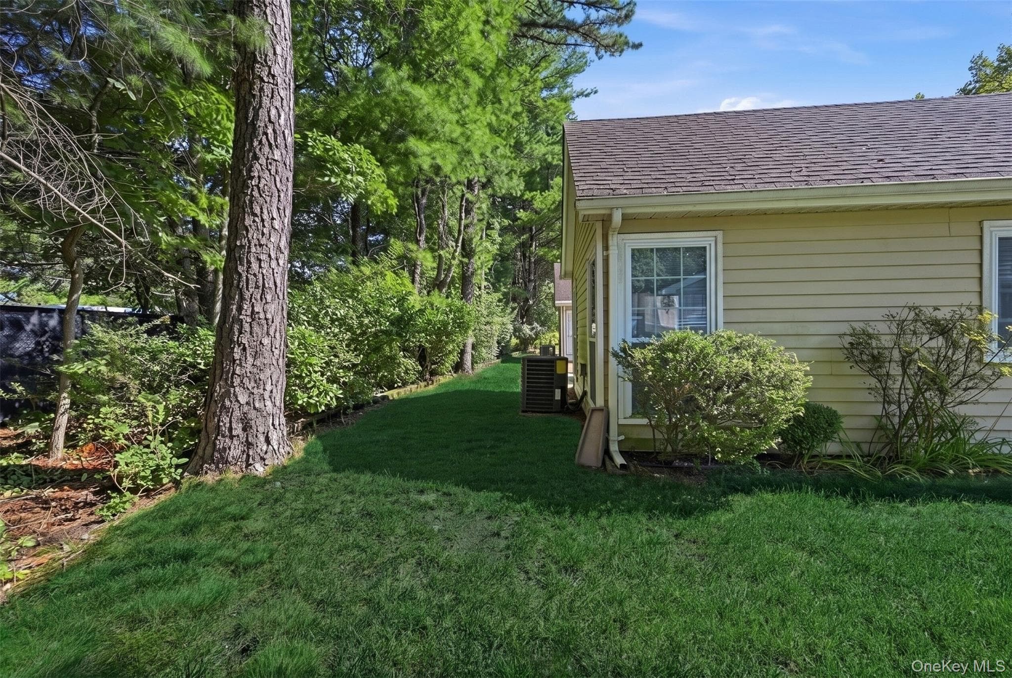 15 Glen Drive thumbnail 27