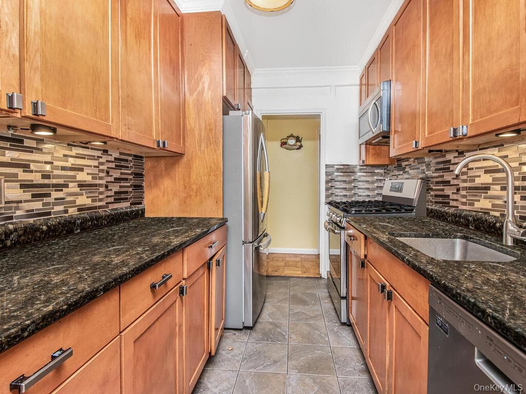 5500 Fieldston Road Unit: 5AA thumbnail 3