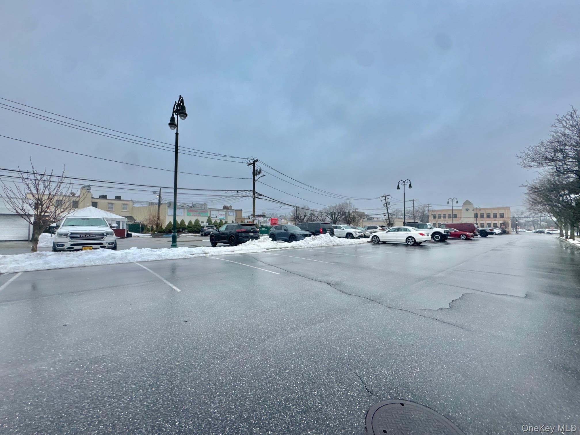 3943 Merrick Road thumbnail 3